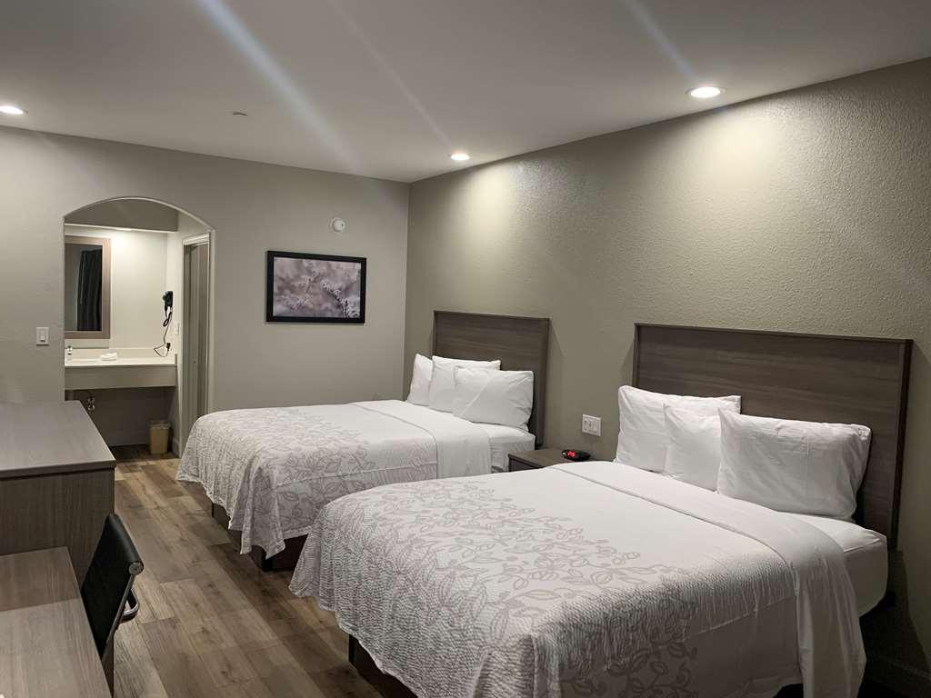 Red Roof Inn Plus + Galveston - Beachfront Quarto foto