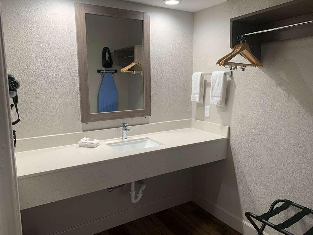 Red Roof Inn Plus + Galveston - Beachfront Quarto foto